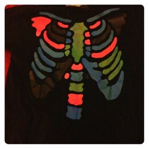 Wolly hood skeleton t from hot topic