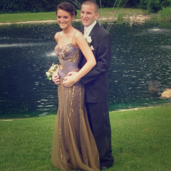 Jovani Prom Dress (SIZE 2)
