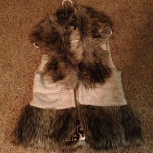 ON HOLD Jessica Simpson faux fur vest
