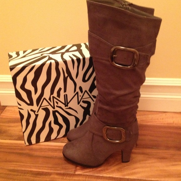 Brand new Anna boots