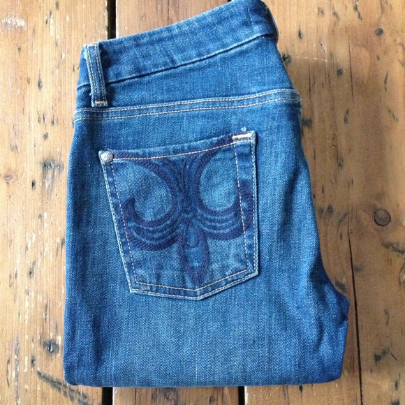 Deluxe Premium Denim, Express - Picture 1 of 2