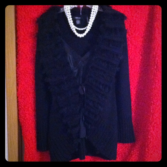 Price Reduced !!! Dolce Cabo black sweater jacket