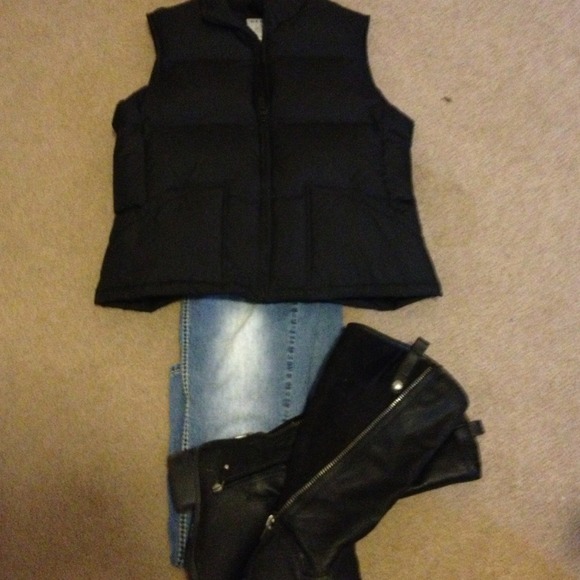 💭👚 REDUCE 👚💭 Puffy vest