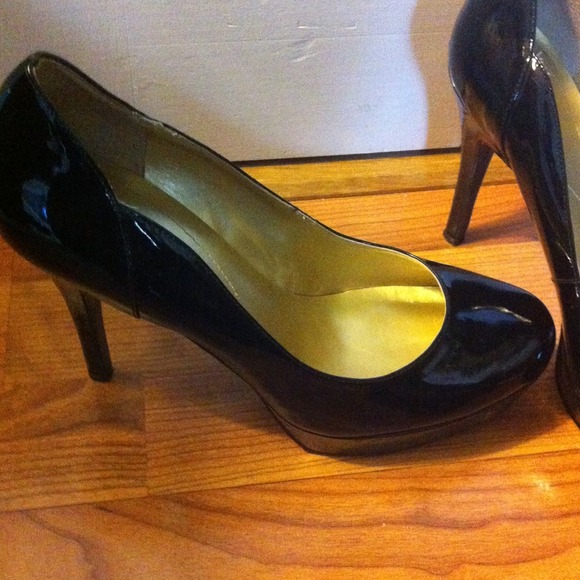 Guess heels - Picture 2 of 3