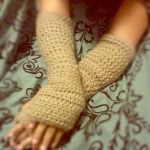 Crocheted fingerless gloves