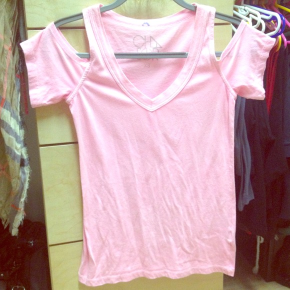 Cut off sleeve shirt! Baby pink. So cute