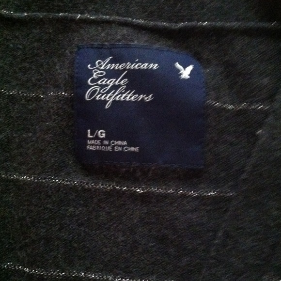 Traded! AE charcoal sweater - Picture 2 of 2
