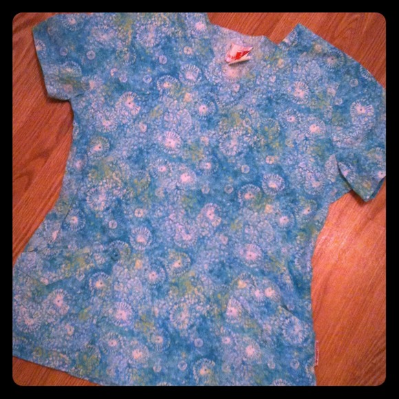 RESERVED Scrub Top