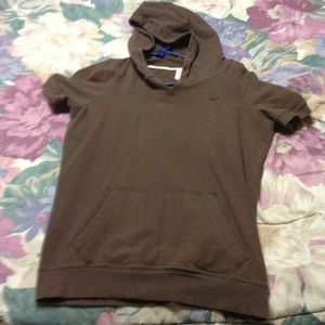 Hollister brown hoodie tee