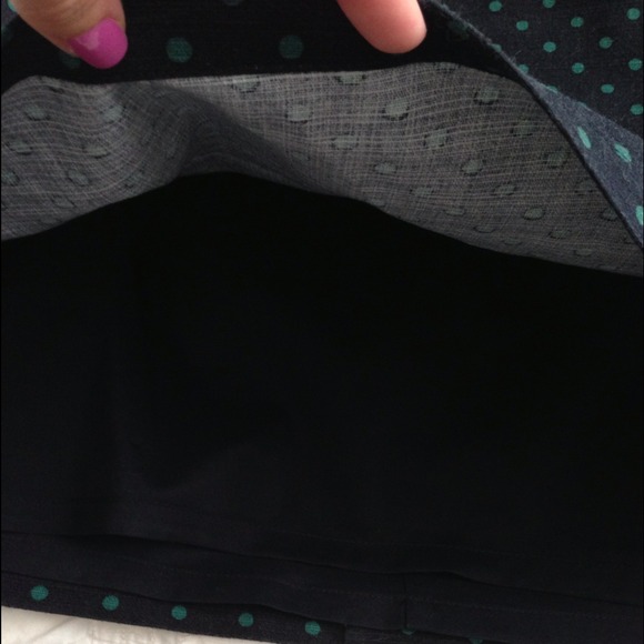 ❌SOLD❌ Gap Polka Dot Pencil Skirt - Picture 3 of 4