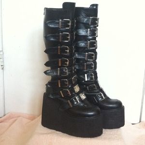 Demonia Swing 815 US Womens size 8