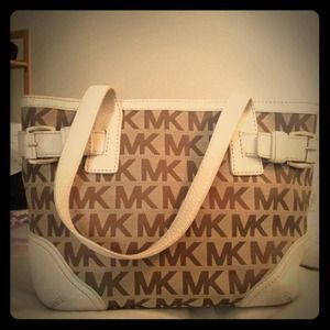 *RESERVED* Michael Kors white tote