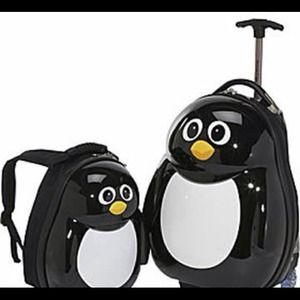 Kids luggage matching super cute