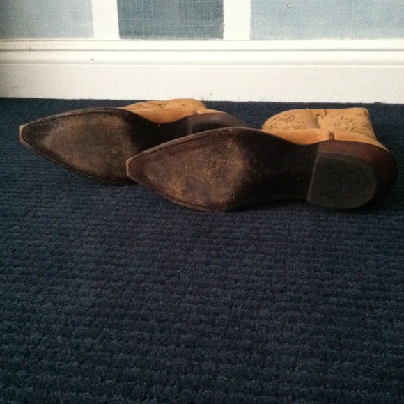 GORGEOUS Cowboy Boots! - Picture 2 of 4