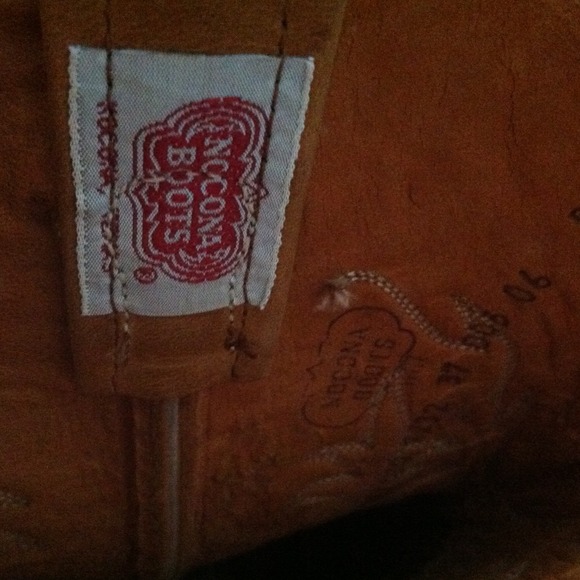 GORGEOUS Cowboy Boots! - Picture 4 of 4