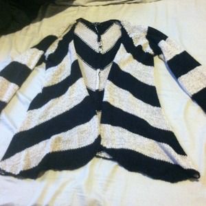 No button sweater. ❌Traded❌ @orchid711