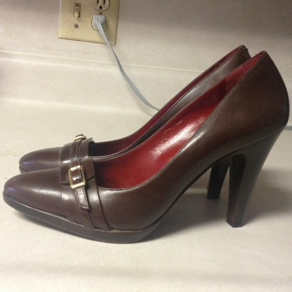 *SOLD*- bundled! Banana republic brown heels - Picture 2 of 3