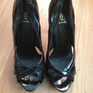 On hold Bakers Black Pumps