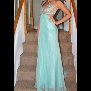 PROM la femme prom dress! 😍😍😍