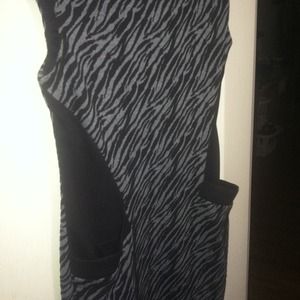 Sweater type zebra mini dress