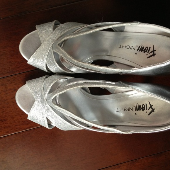 Fioni night shoes