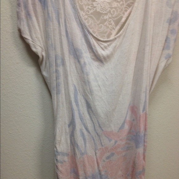 Great open back lace too! - Picture 2 of 3