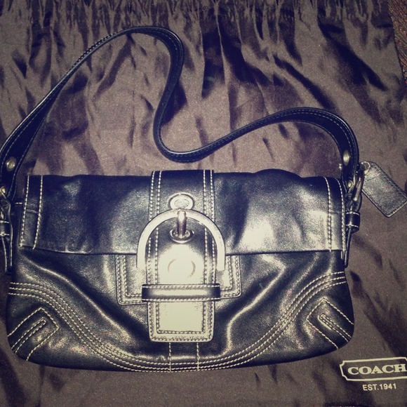 Leather coach purse! Like new, rarely used!