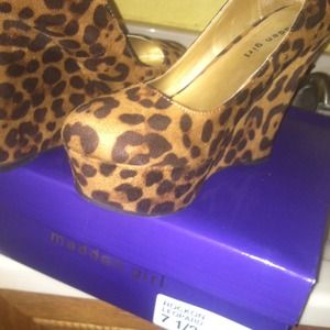 Rocking leopard heels