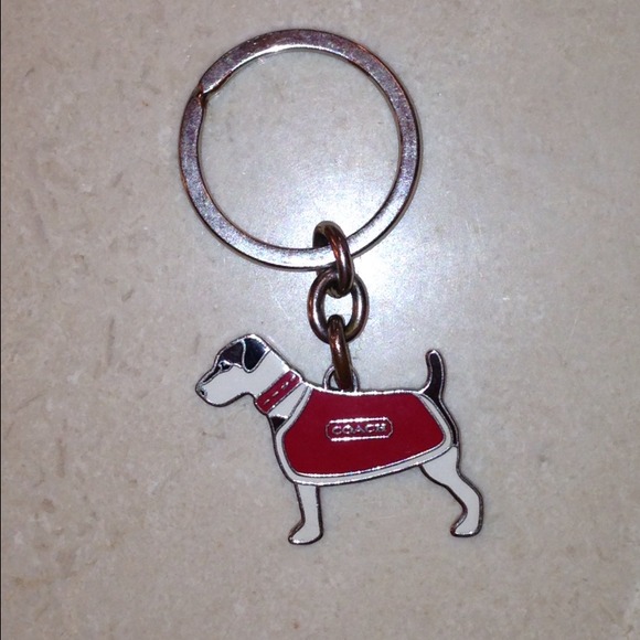 🚫SOLD IN BUNDLE🚫Coach key chain w/ little dog.