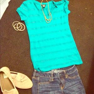 Cute teal, v-neck short sleeve shirt