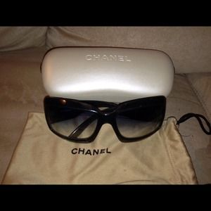 Chanel authentic sunglasses Most popular style!❤