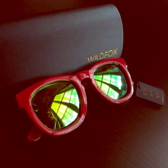 Classic Mirrored Red Sunglasses