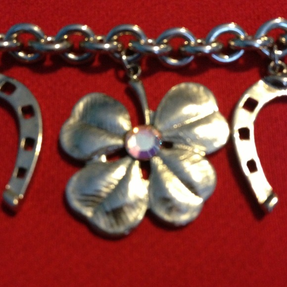 Beautiful bracelet 👌👍 - Picture 2 of 4