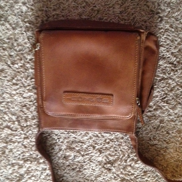 Reduced! Pure leather fossil purse