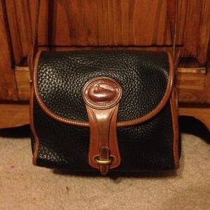 Dooney & Bourke Leather Handbag