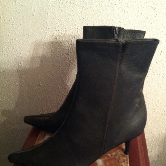 SOLD Dark chocolate boots