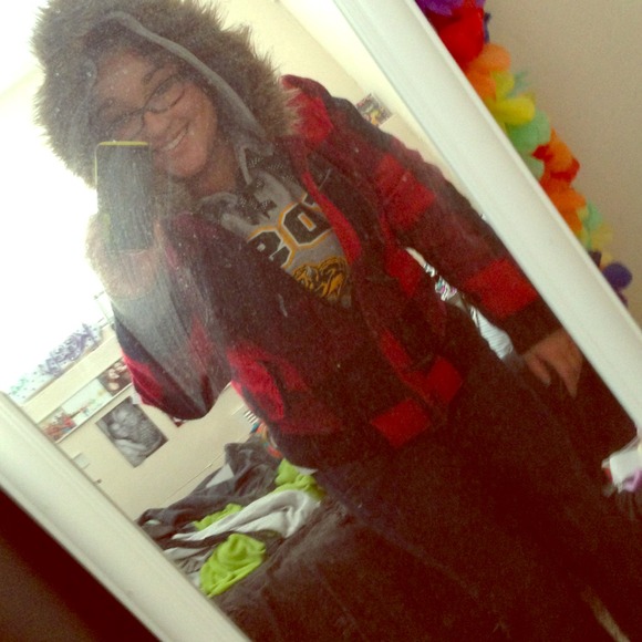 ✂REDUCED✂ Red and black plaid jacket