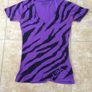 Lira V-neck, size small