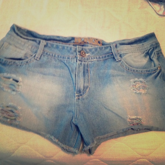 Cute shorts - Picture 1 of 4