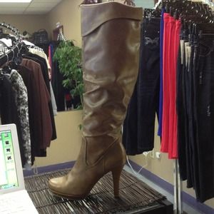 Amazing camel knee high boots