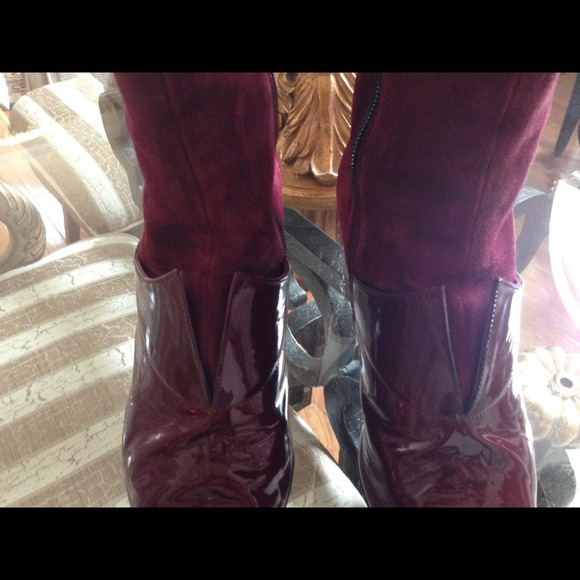 ⛔JUST LOWERED⛔Amaranti Suede and Patent Boots - Picture 4 of 4