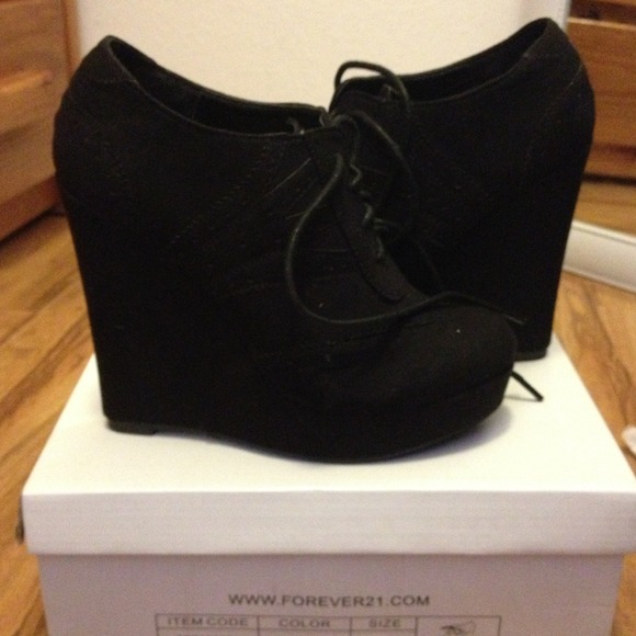 💖 SEXY BLACK WEDGE LACE UP ANKLE BOOTIE 💖