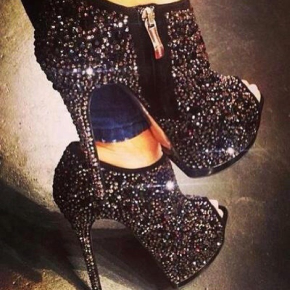 Beautiful - Picture 2 of 4