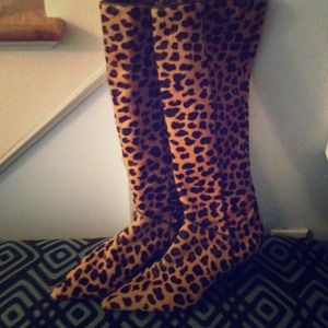 Cole Hahn leopard calf hair boots 7.5