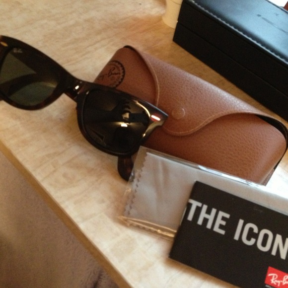 Ray•Ban Sunglasses!