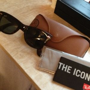 Ray•Ban Sunglasses!