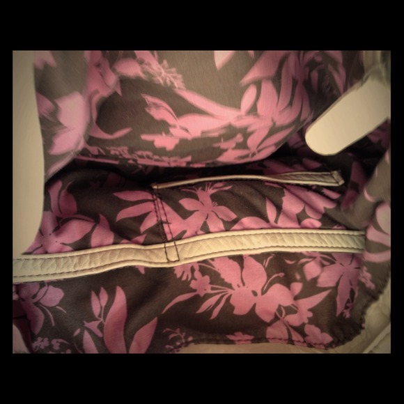 Kathy Van Zealand cream purse
