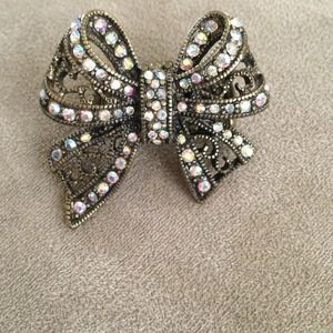 🚫SOLD🔗Bow Ring