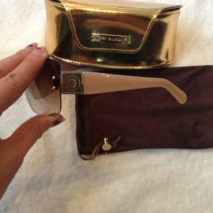 ***SOLD*** Authentic new Tory Burch sunglasses