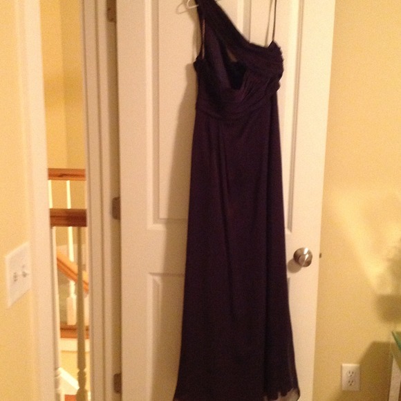 Long formal bridesmaids gown - Picture 2 of 2